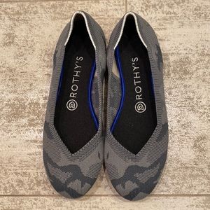 Gray Camo Rothy’s Flats, Size 7.5